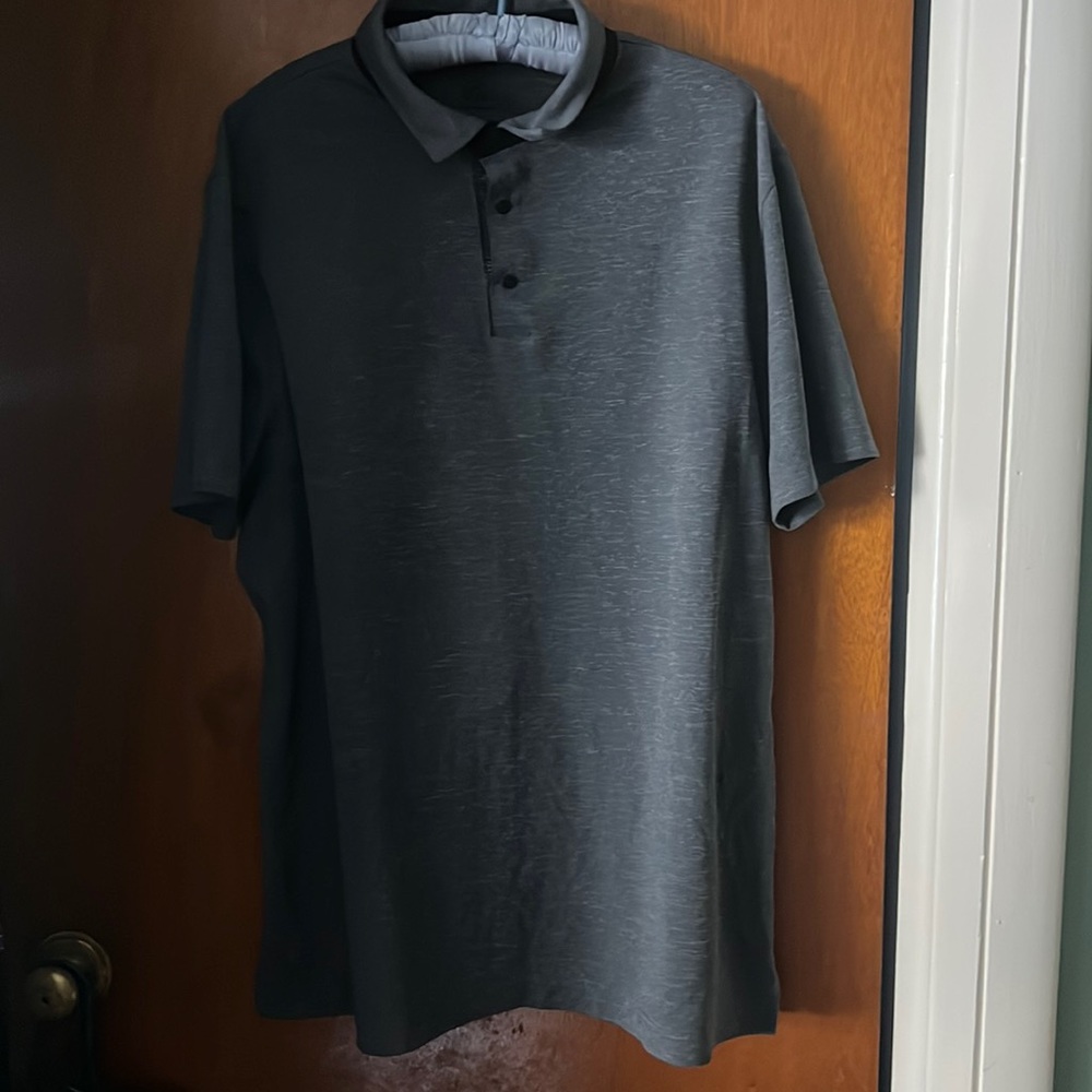 Champion gray men’s polo in XL